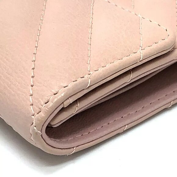 CHANEL V-Stitch Chevron CompactWallet Wallet Trifold wallet Lambskin Leather - Picture 9 of 16